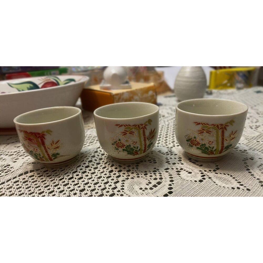 Vintage Japanese Hand-Painted Tea Cups – Set of 3